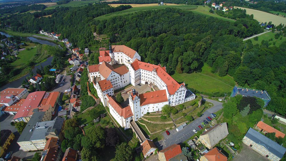 LKW-Arbeitsbühne und Hebebühne mieten in Colditz für Höhenarbeiten am Schloss Colditz, Marktplatz und der Altstadt